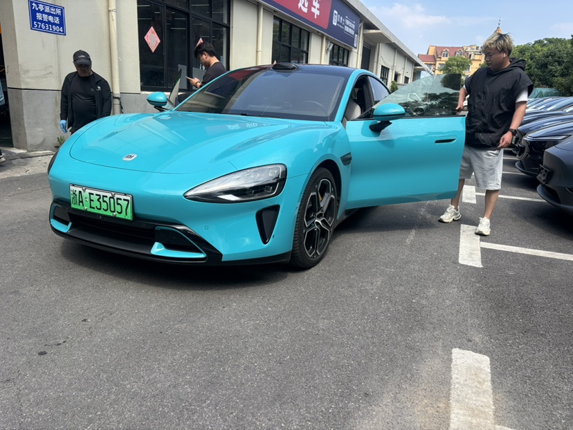 MI SU7 2025 car image 