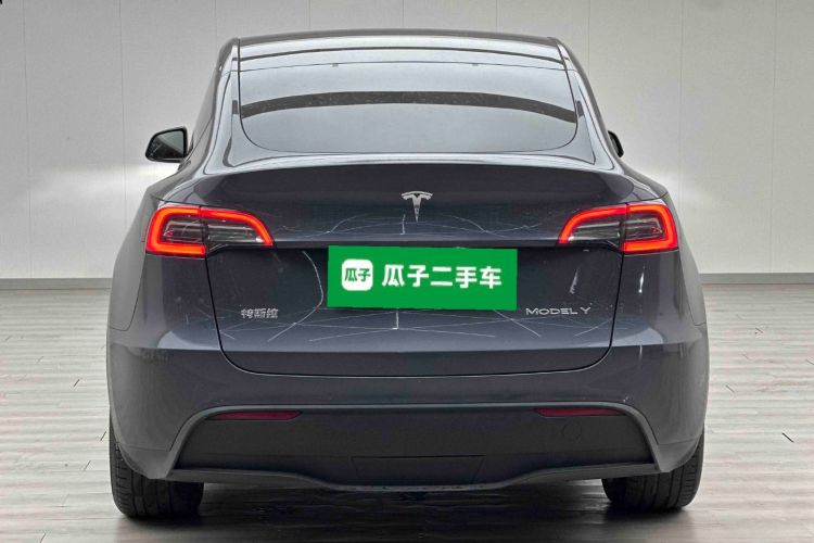 Tesla Model Y 2022 #6 Tesla Model Y 2022 car image #6