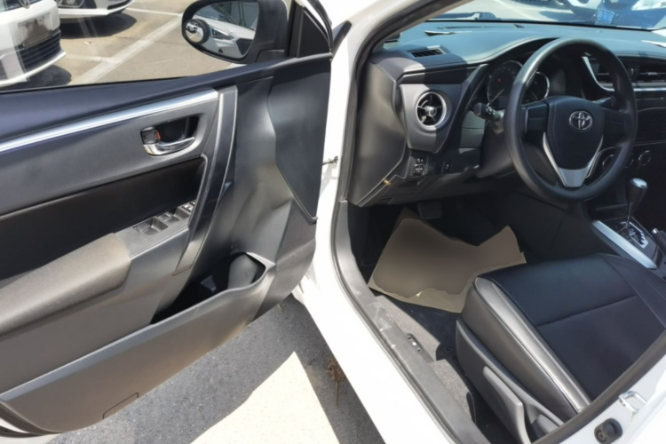Toyota Corolla 2019 car image #16
