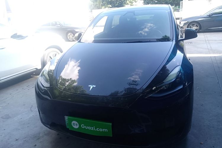 Tesla Model Y 2024 car image #3