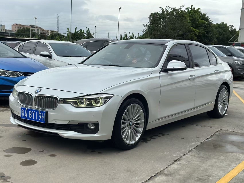 BMW 3 Series 2018 car image 