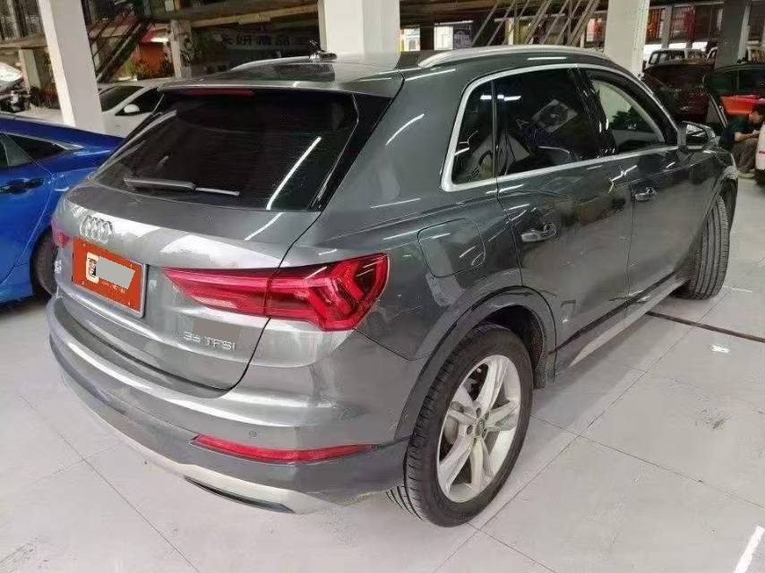 Audi Q3 2020 car image #3