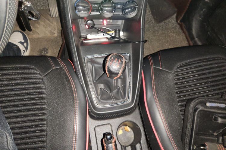 MG ZS 2017 #18 MG ZS 2017 car image #18