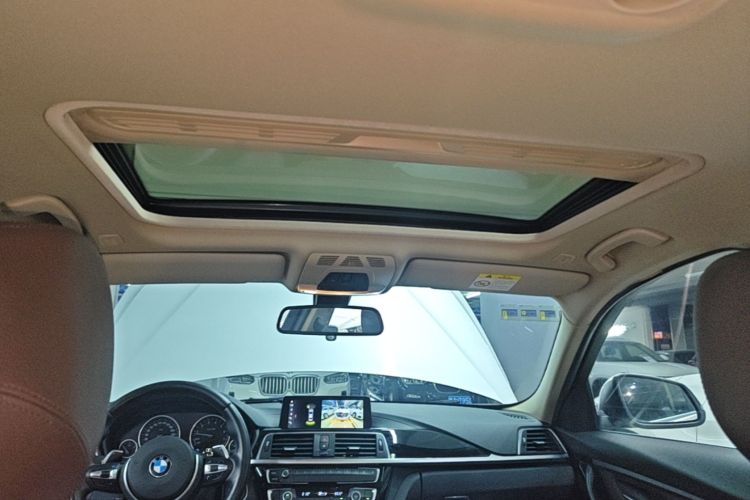 BMW 3 Series 2018 #18 BMW 3 Series 2018 car image #18