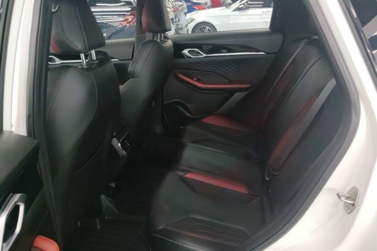 GEELY Coolray 2023 immagine di auto #17