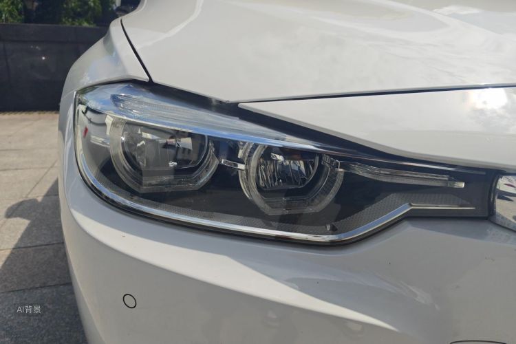 BMW 3 Series 2019 car image #8