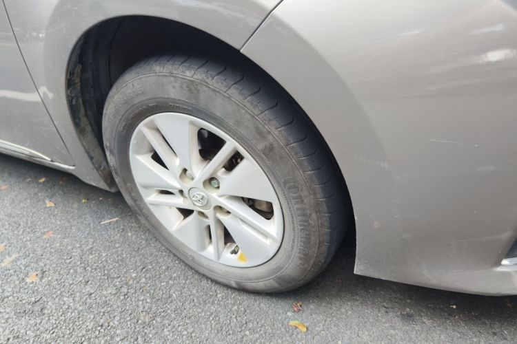 Toyota Corolla 2015 car image #9