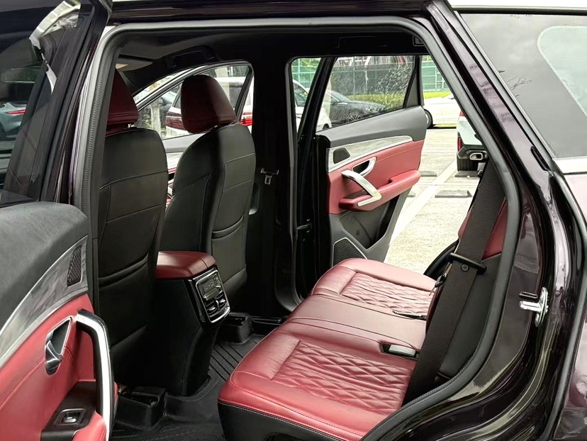 Jetour X70 PLUS 2022 #7 Jetour X70 PLUS 2022 car image #7