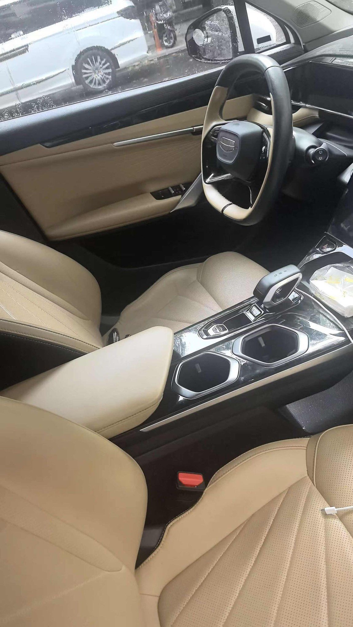 GEELY Boyue L 2023 صورة سيارة #5