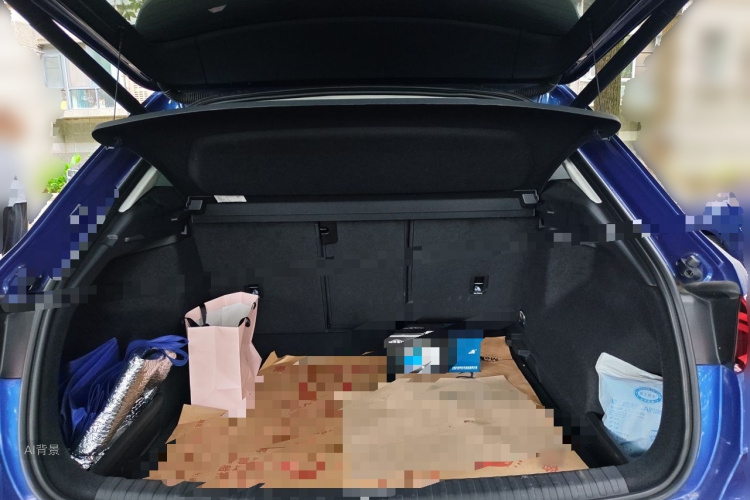 Audi Q3 2019 car image #21