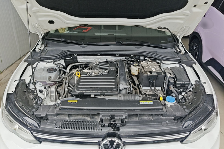 Volkswagen Golf 2024 #20 Volkswagen Golf 2024 car image #20