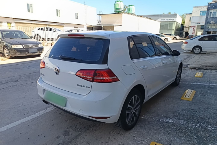 Volkswagen Golf 2016 car image #7