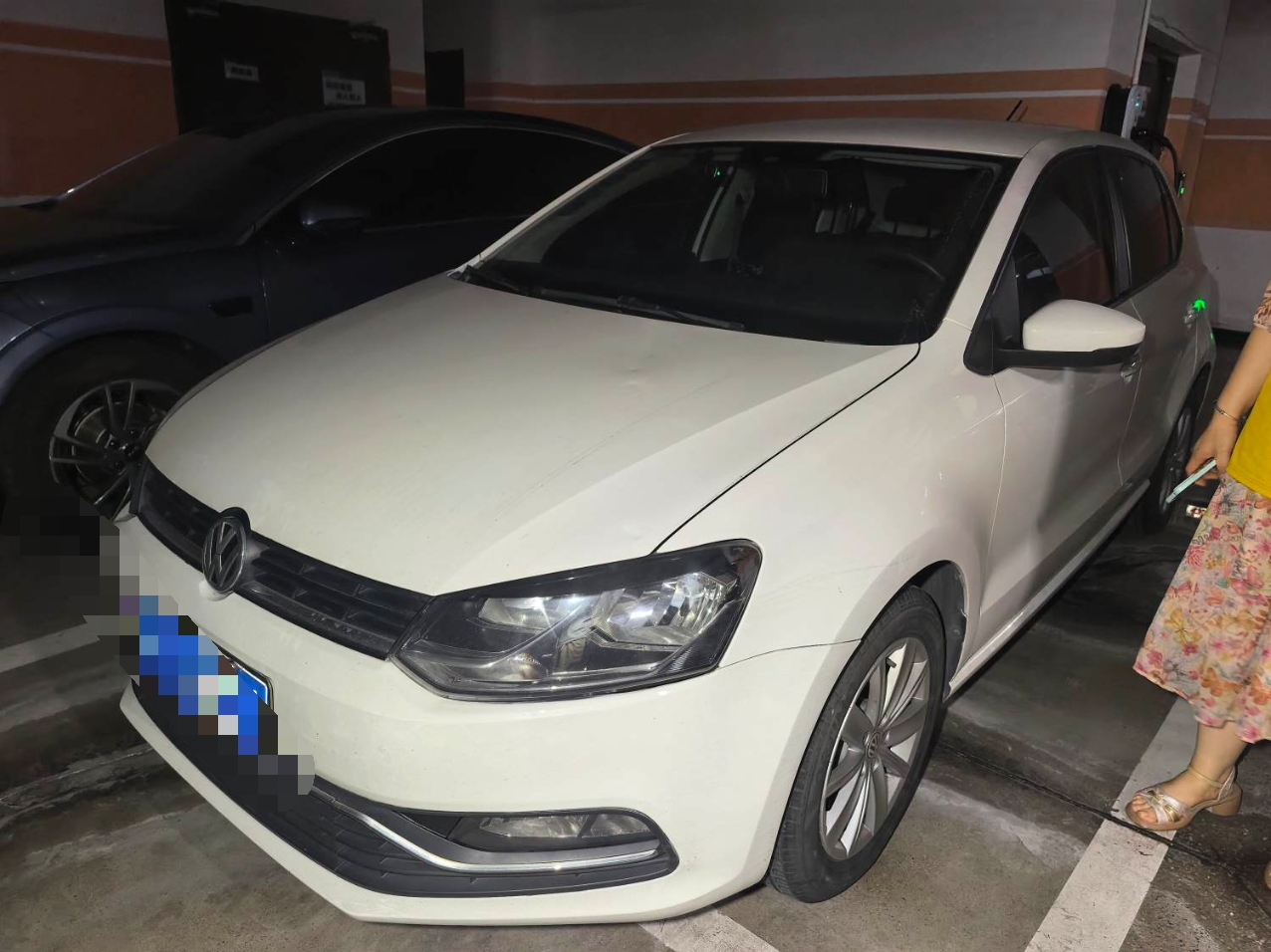 Volkswagen Polo 2015 car image 