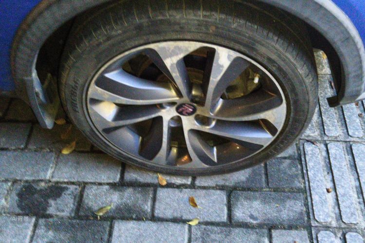 BYD Yuan 2016 car image #9