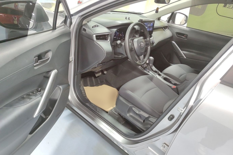 Toyota Corolla Cross 2024 #16 Toyota Corolla Cross 2024 car image #16