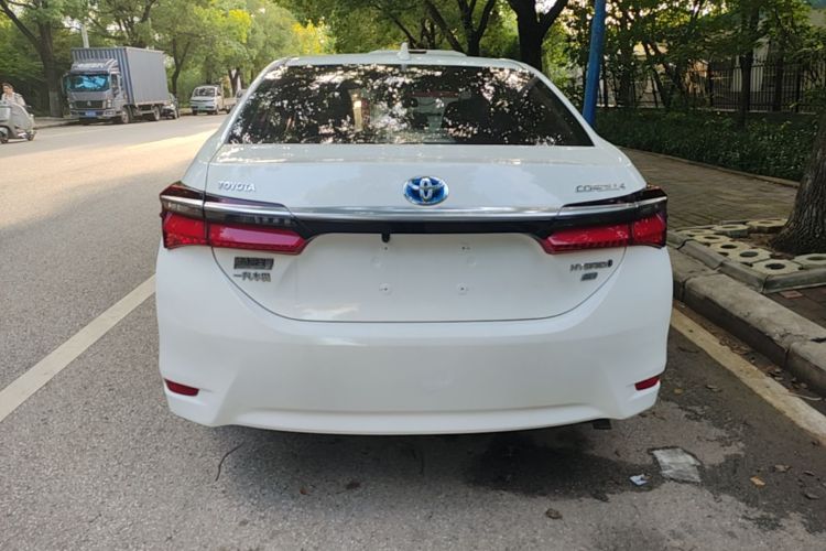 Toyota Corolla 2017 #6 Toyota Corolla 2017 car image #6