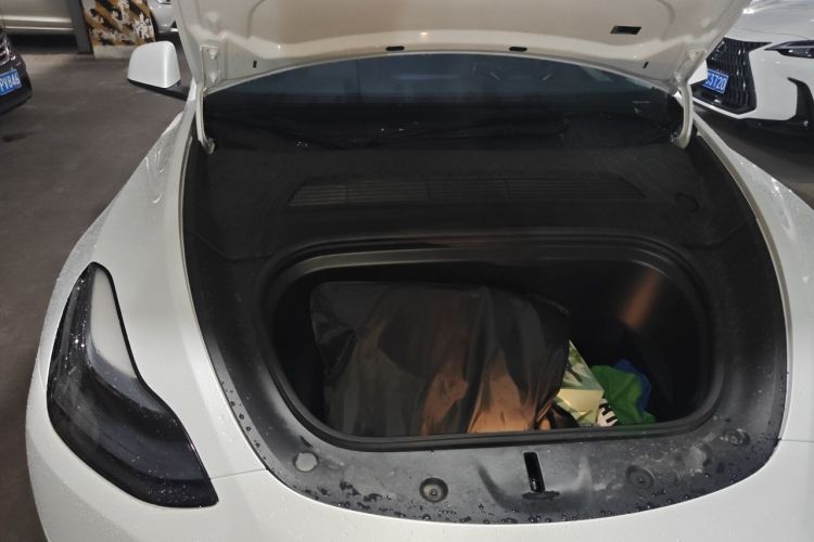 Tesla Model Y 2023 #24 Tesla Model Y 2023 car image #24