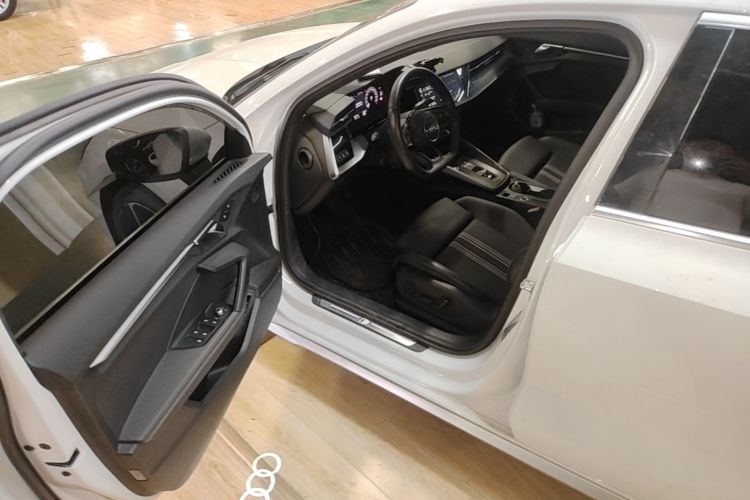 Audi A3 2022 car image #16