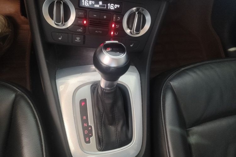 Audi Q3 2015 #14 Audi Q3 2015 car image #14