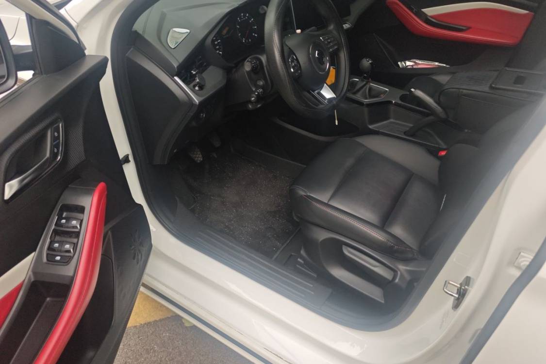 MG 5 2023 car image #25