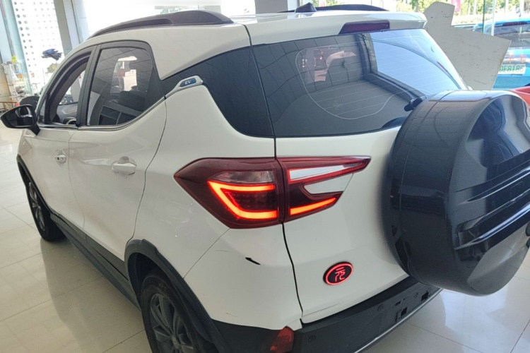 BYD Yuan New Energy 2019 car image #5
