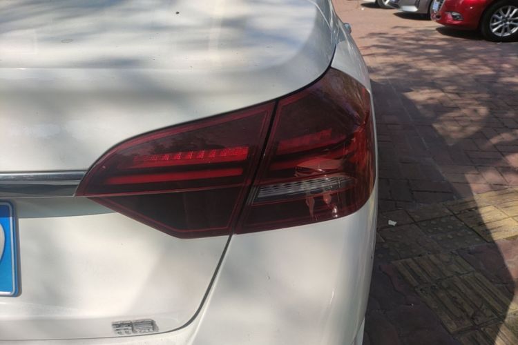 GEELY Emgrand 2021 #8 GEELY Emgrand 2021 image de voiture #8