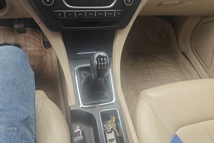 GEELY Emgrand 2017 #16 GEELY Emgrand 2017 car image #16