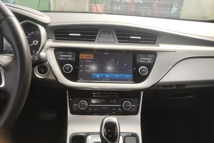 GEELY Emgrand GL 2017 car image #13