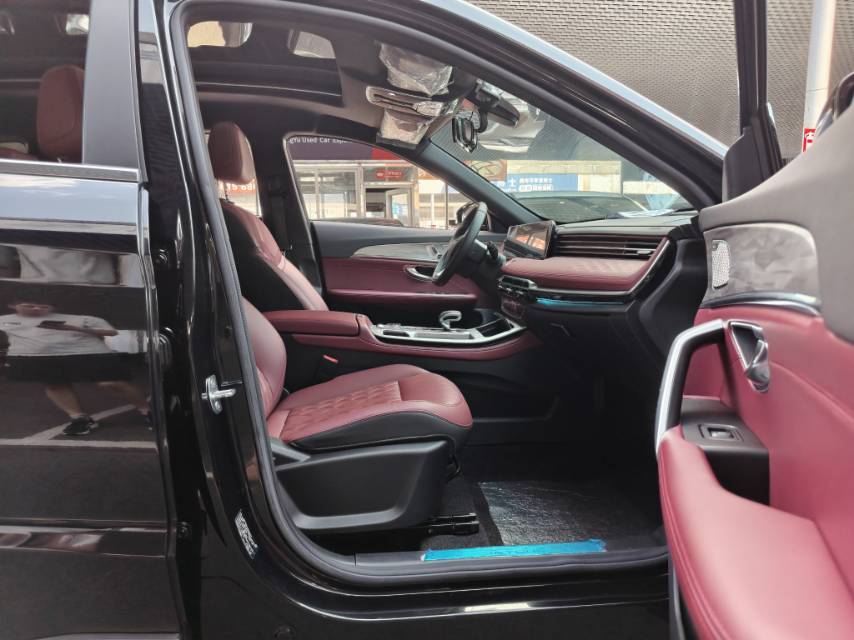 Jetour X70 PLUS 2023 car image #8
