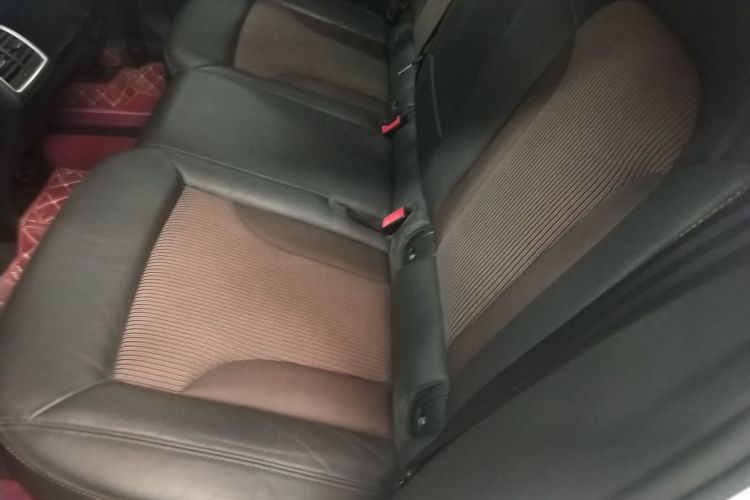 Audi Q3 2018 image de voiture #17