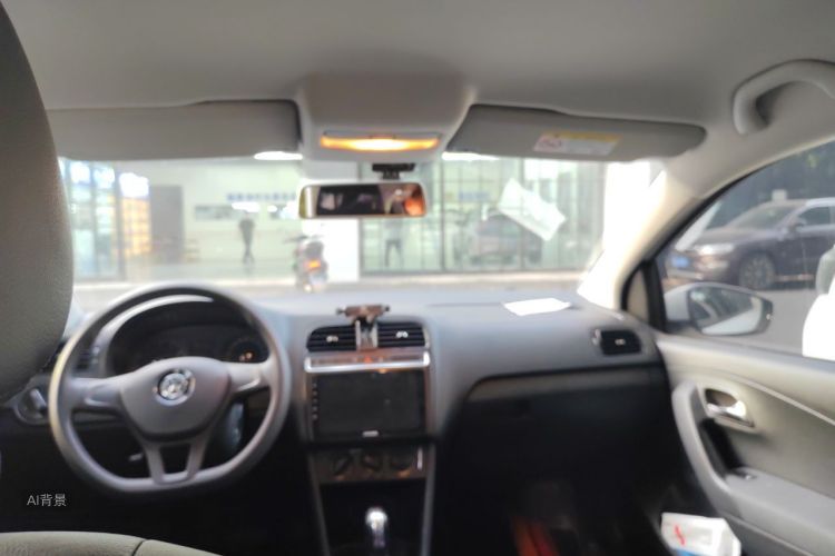 Volkswagen Polo 2018 car image #20