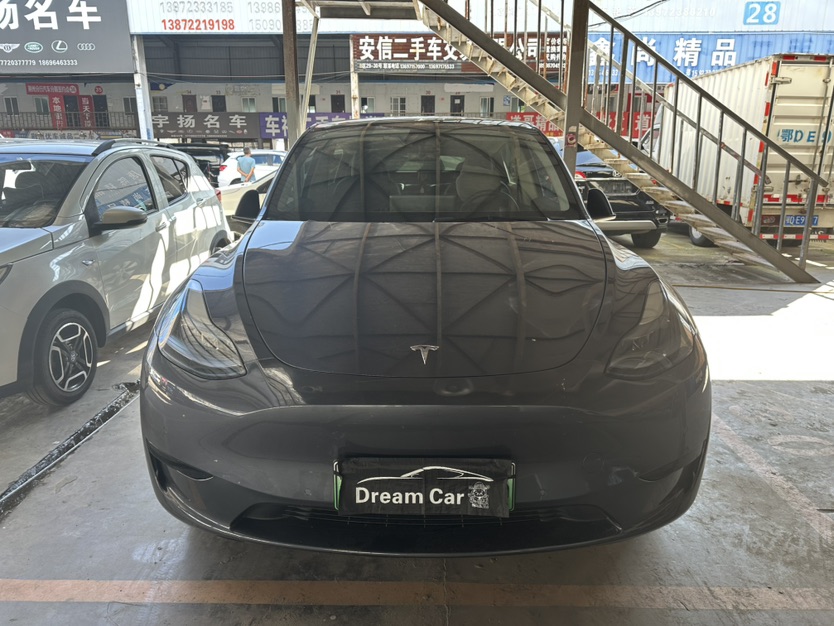 Tesla Model Y 2023 #2 Tesla Model Y 2023 car image #2