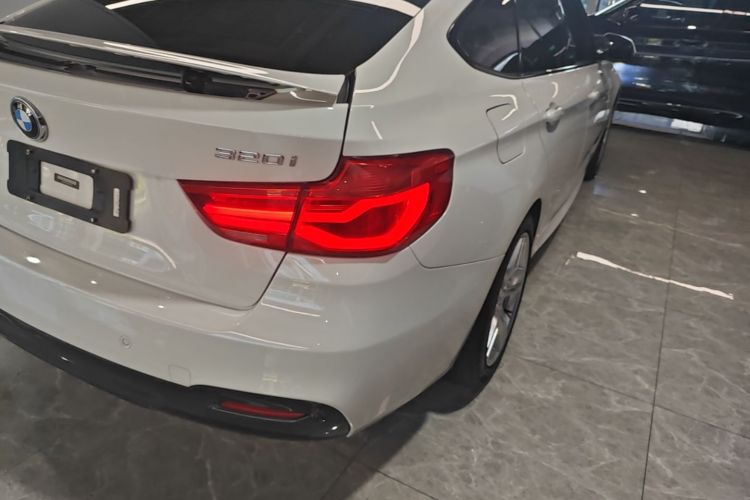 BMW 3 Series GT 2019 #8 BMW 3 Series GT 2019 car image #8