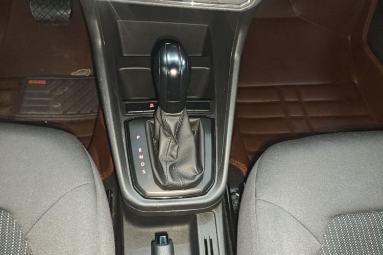 Volkswagen Santana 2019 car image #14