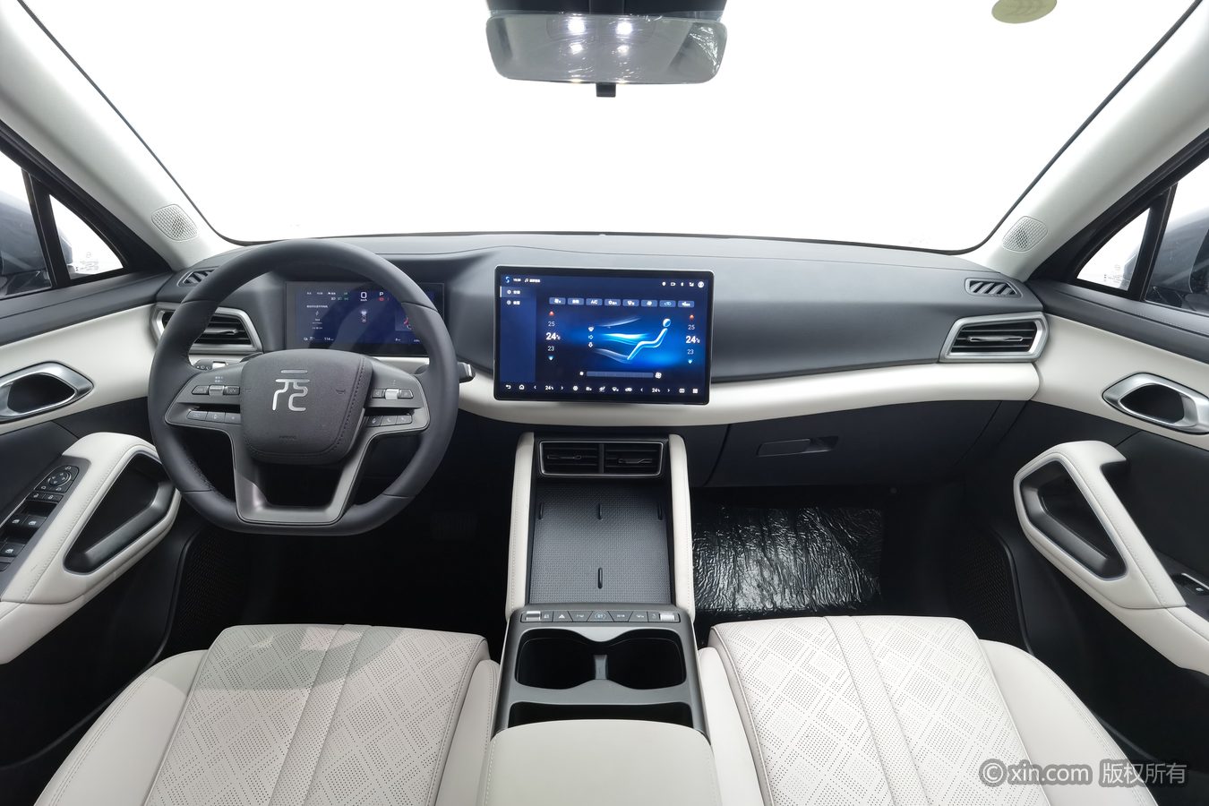 BYD YuanUP 2026 #12 BYD YuanUP 2026 car image #12