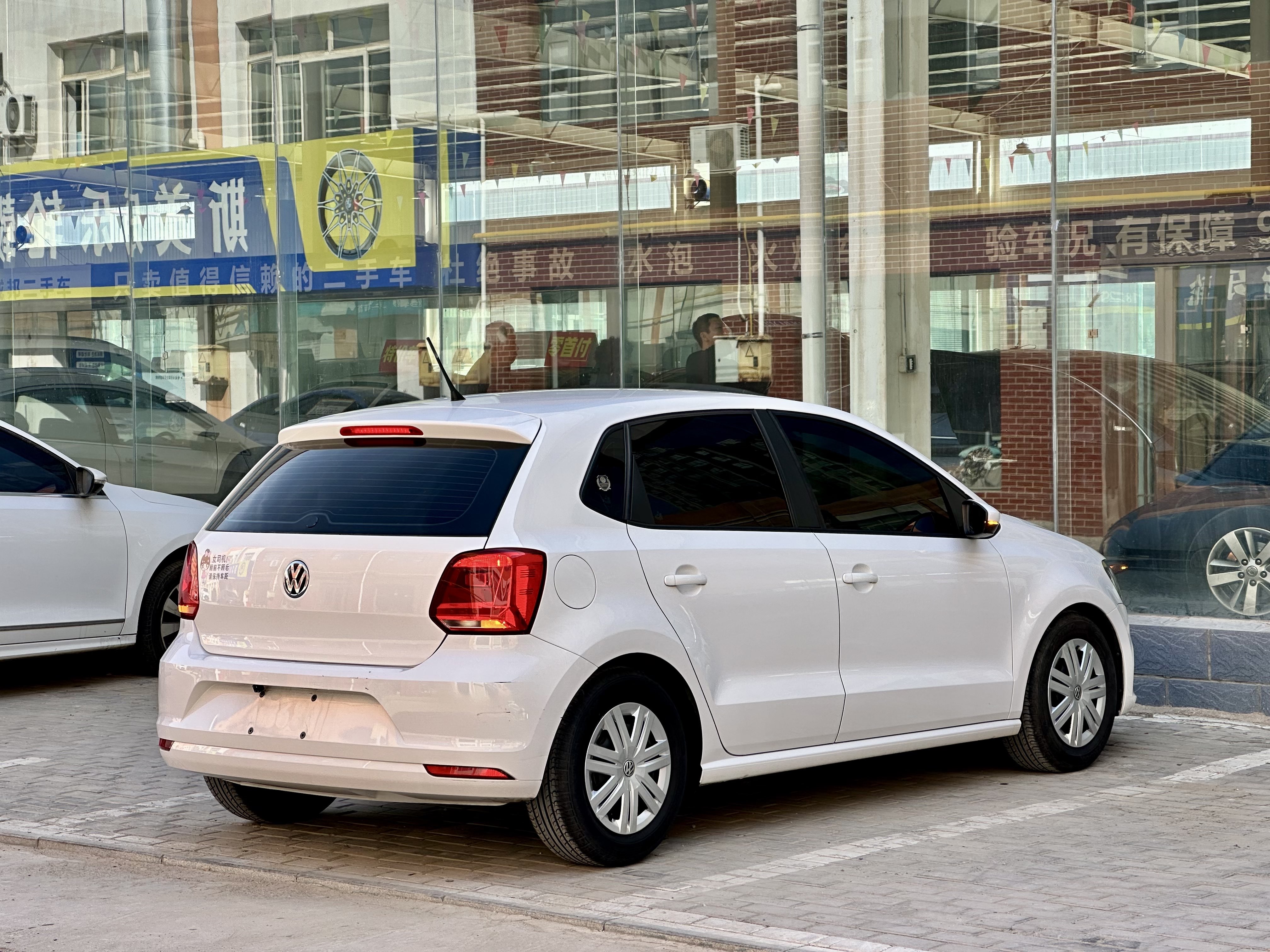 Volkswagen Polo 2019 #9 Volkswagen Polo 2019 car image #9