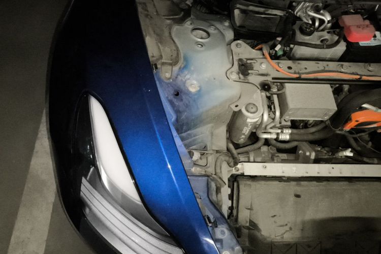Tesla Model 3 2021 car image #28