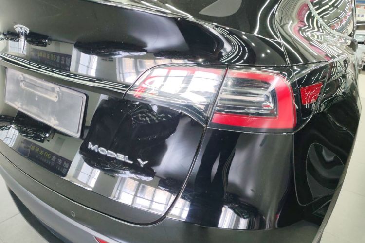 Tesla Model Y 2022 #8 Tesla Model Y 2022 car image #8