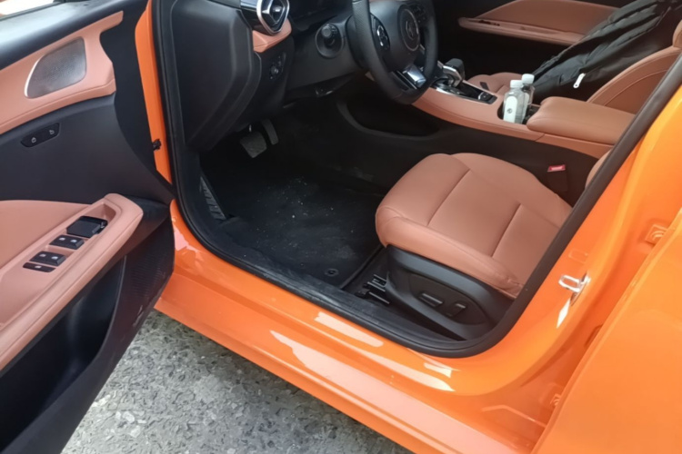 MG 5 2025 immagine di auto #16