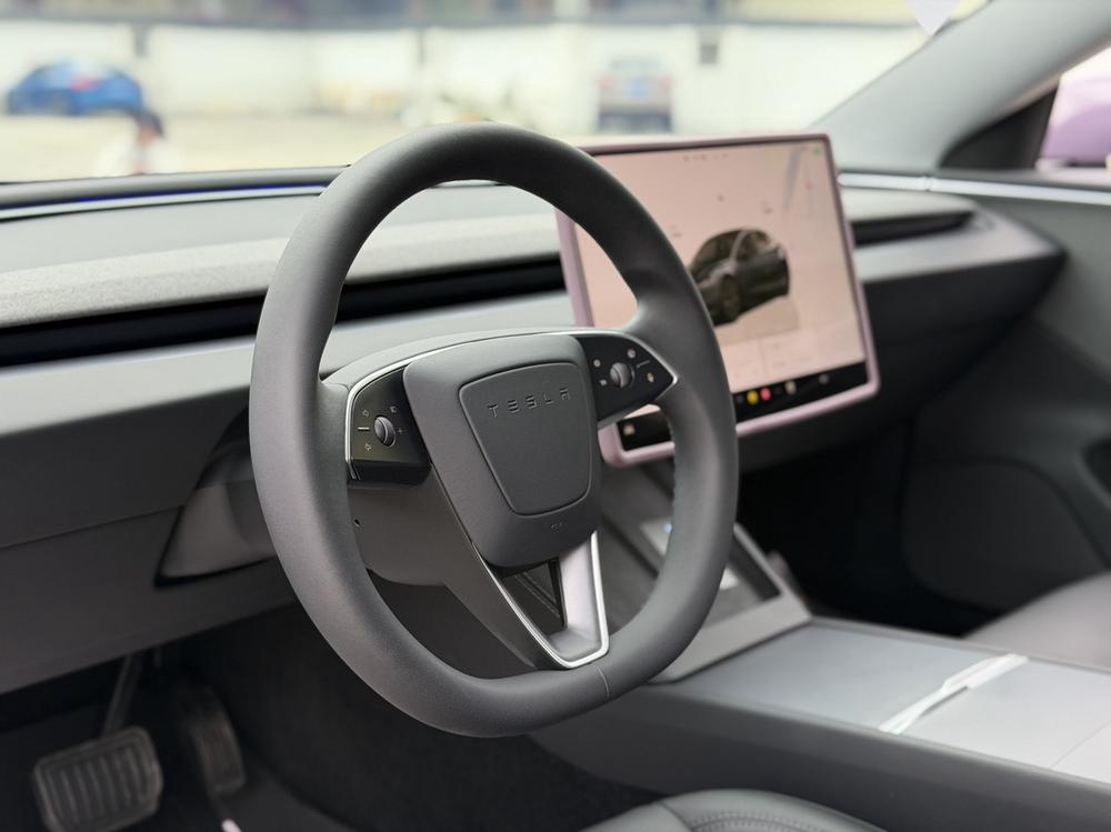 Tesla Model 3 2024 #10 Tesla Model 3 2024 car image #10