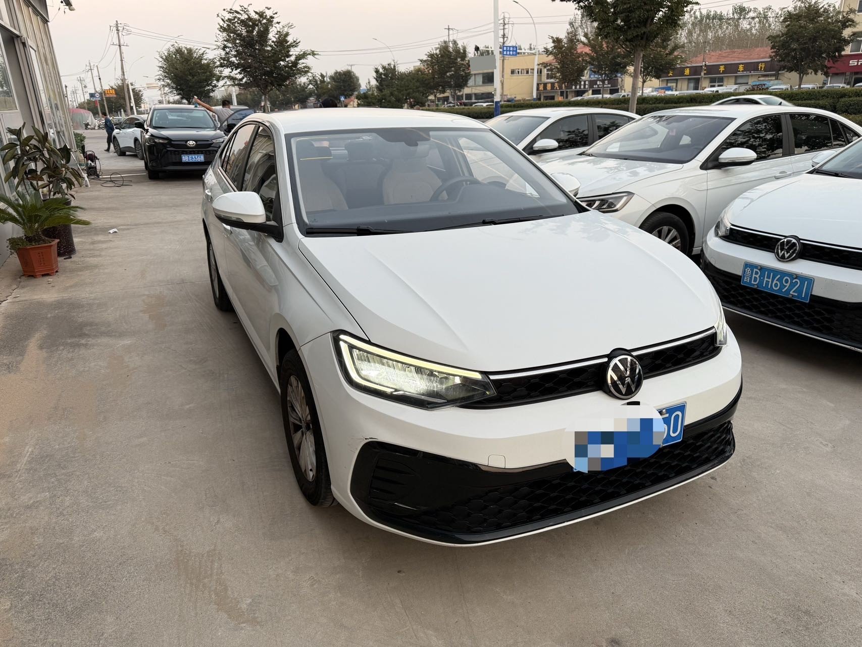 Volkswagen Lavida 2024 immagine di auto #2