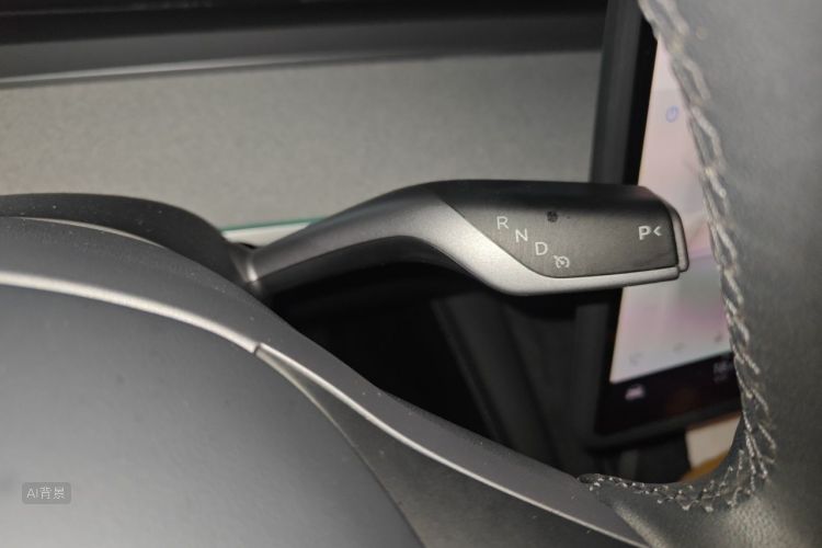 Tesla Model Y 2023 #16 Tesla Model Y 2023 car image #16