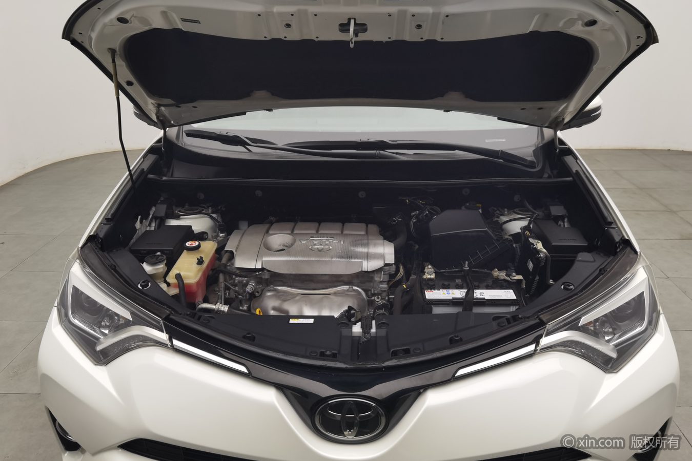 Toyota RAV4 2018 #18 Toyota RAV4 2018 car image #18