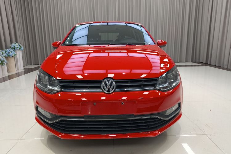 Volkswagen Polo 2014 car image #3