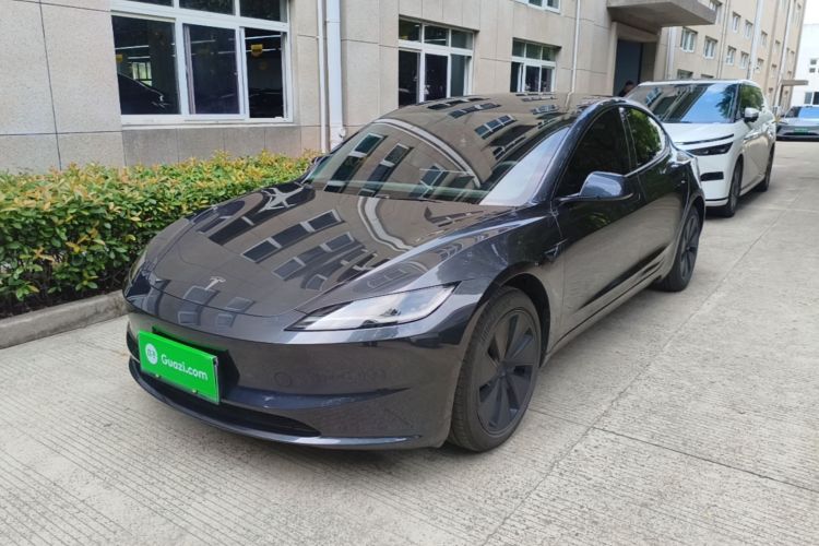 Tesla Model 3 2025 #2 Tesla Model 3 2025 car image #2