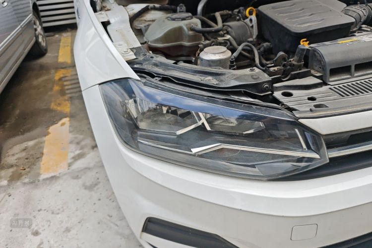 Volkswagen Polo 2021 car image #8