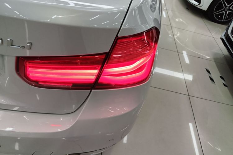 BMW 3 Series 2016 immagine di auto #8