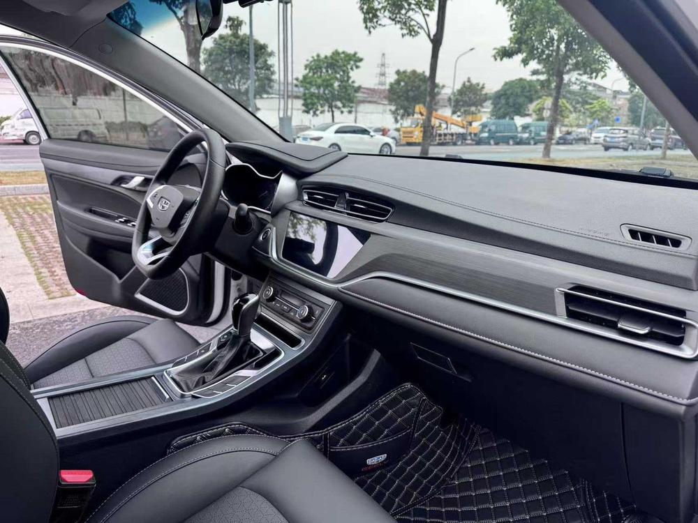 GEELY Emgrand 2020 car image #11