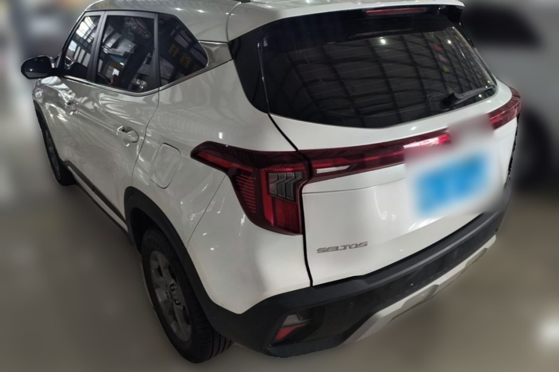 Kia Seltos 2025 car image #3