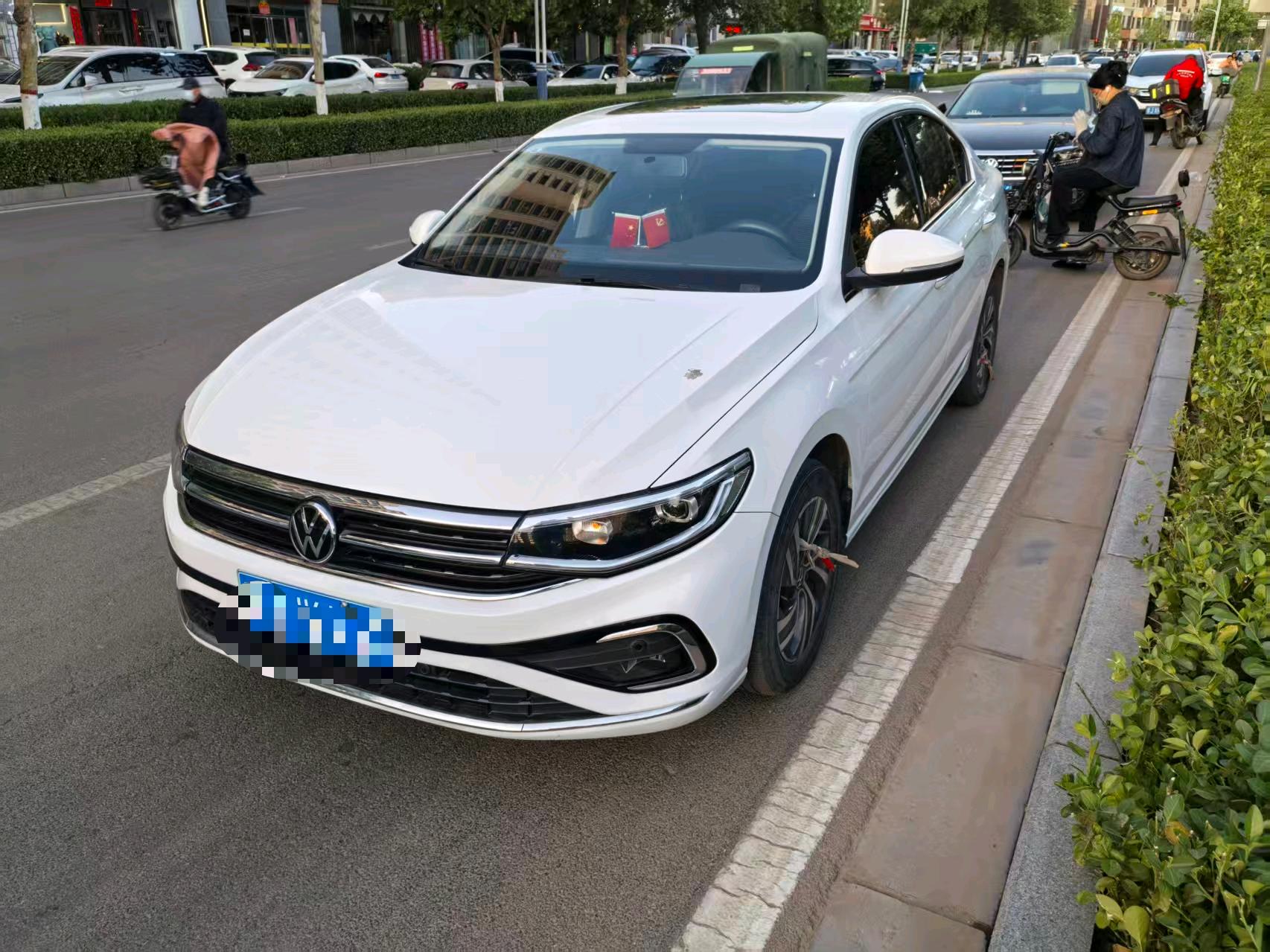 2023 2023 immagine di auto